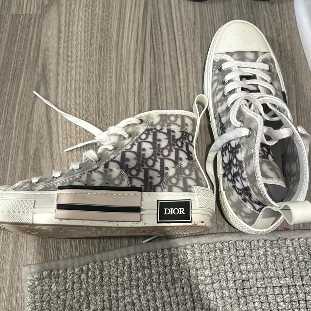 Dior Converse